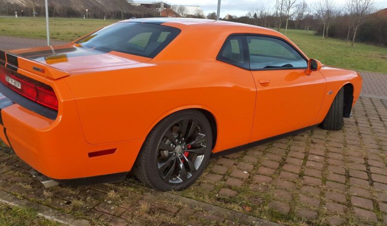 Dodge Challenger SRT 8 voll