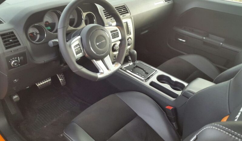 Dodge Challenger SRT 8 voll