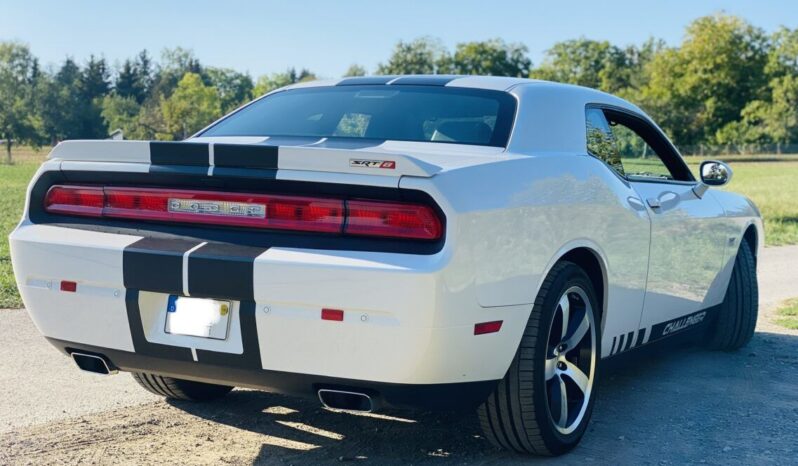 Dodge Challenger SRT8 voll