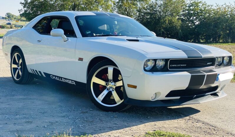Dodge Challenger SRT8 voll