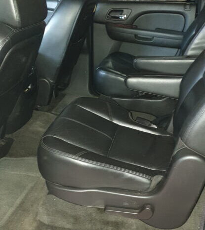 Chevrolet Suburban voll