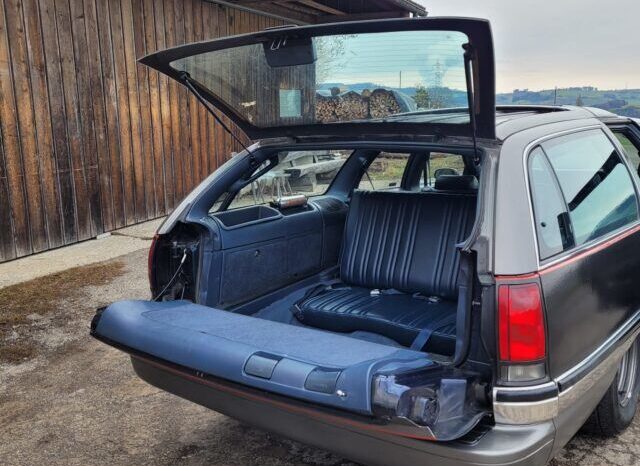 Buick Roadmaster Estate Wagon voll