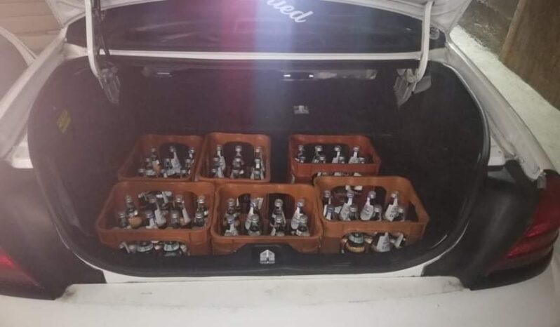 Ford Crown Victoria Police voll