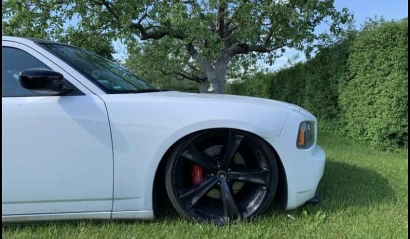 Dodge Charger voll