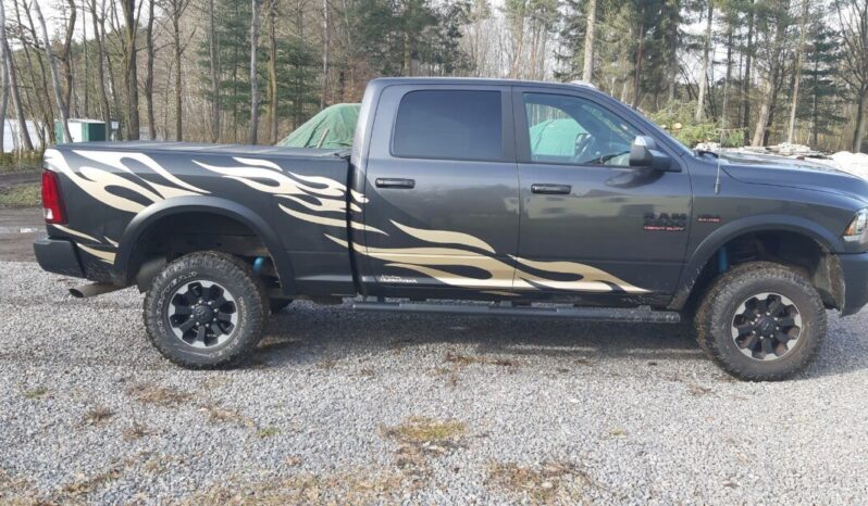 Dodge 2500 Power Wagon voll