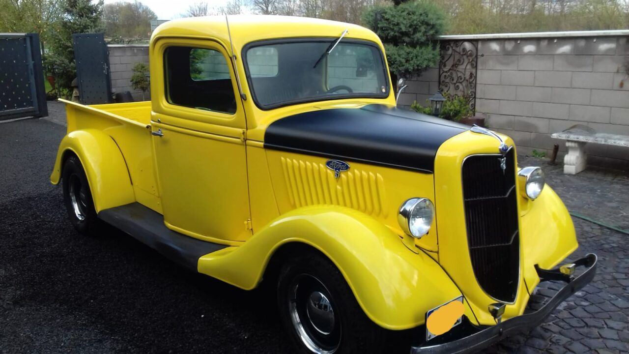 Ford Pickup