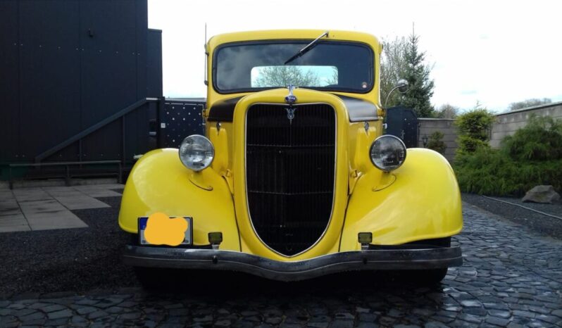 Ford Pickup voll