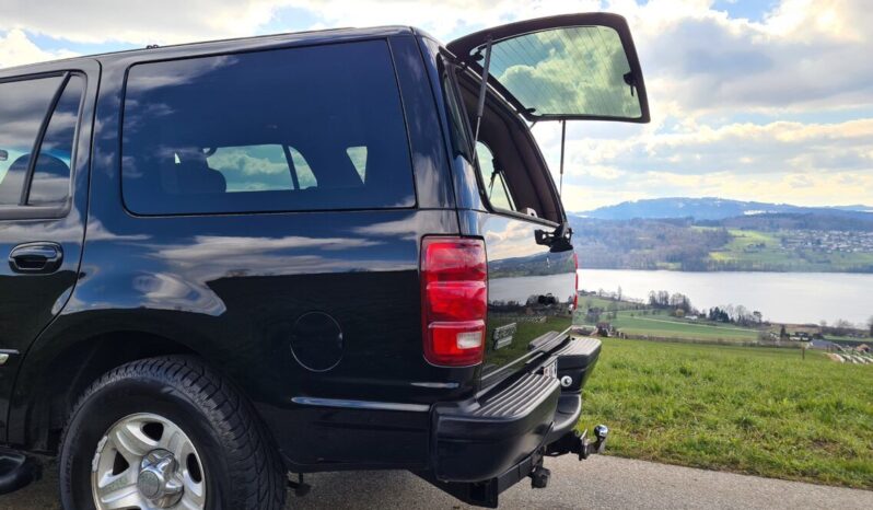 Ford Expedition voll