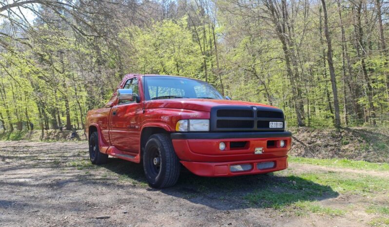 Dodge Ram 1500 magnum voll