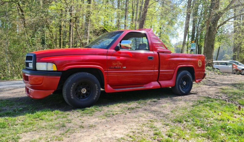 Dodge Ram 1500 magnum voll