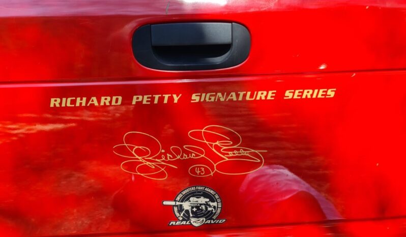 Dodge Ram 1500 magnum voll