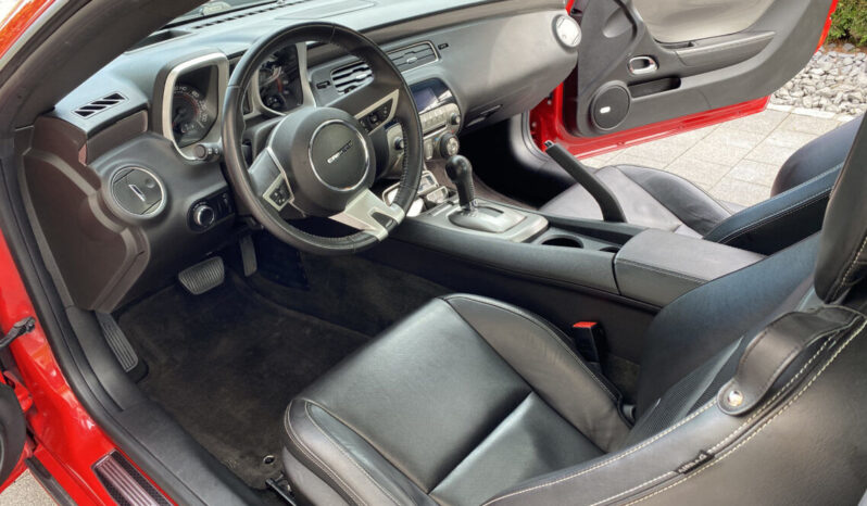 Chevrolet Camaro voll