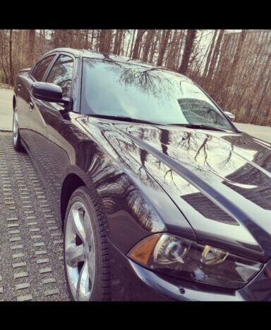 Dodge Charger voll