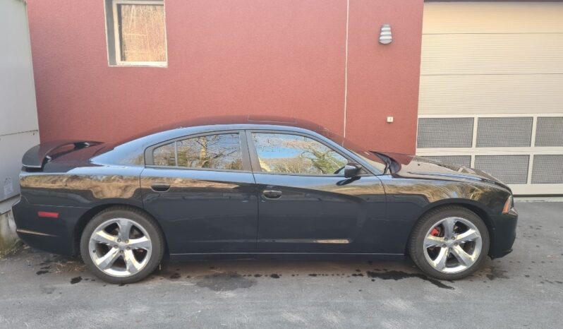 Dodge Charger voll