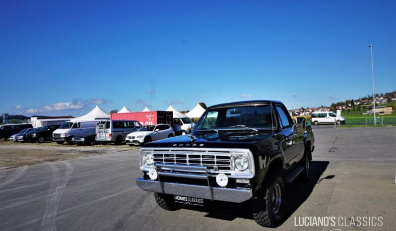 Dodge Ramcharger voll