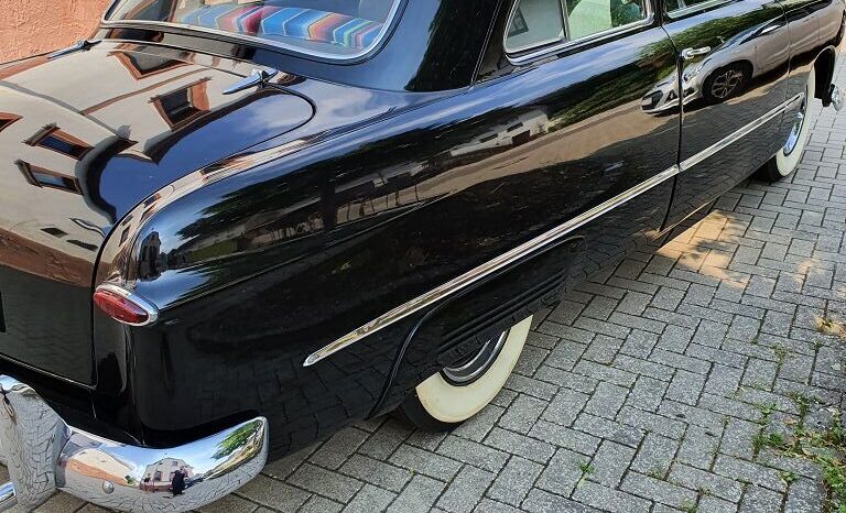 Ford “Custom” Shoebox voll