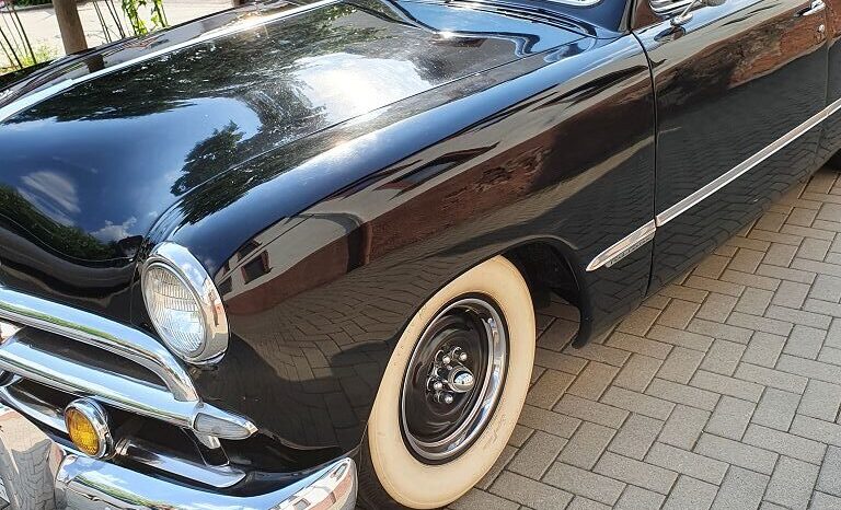 Ford “Custom” Shoebox voll