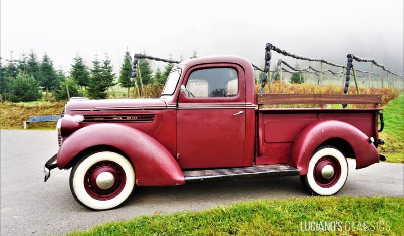 Ford Pickup voll