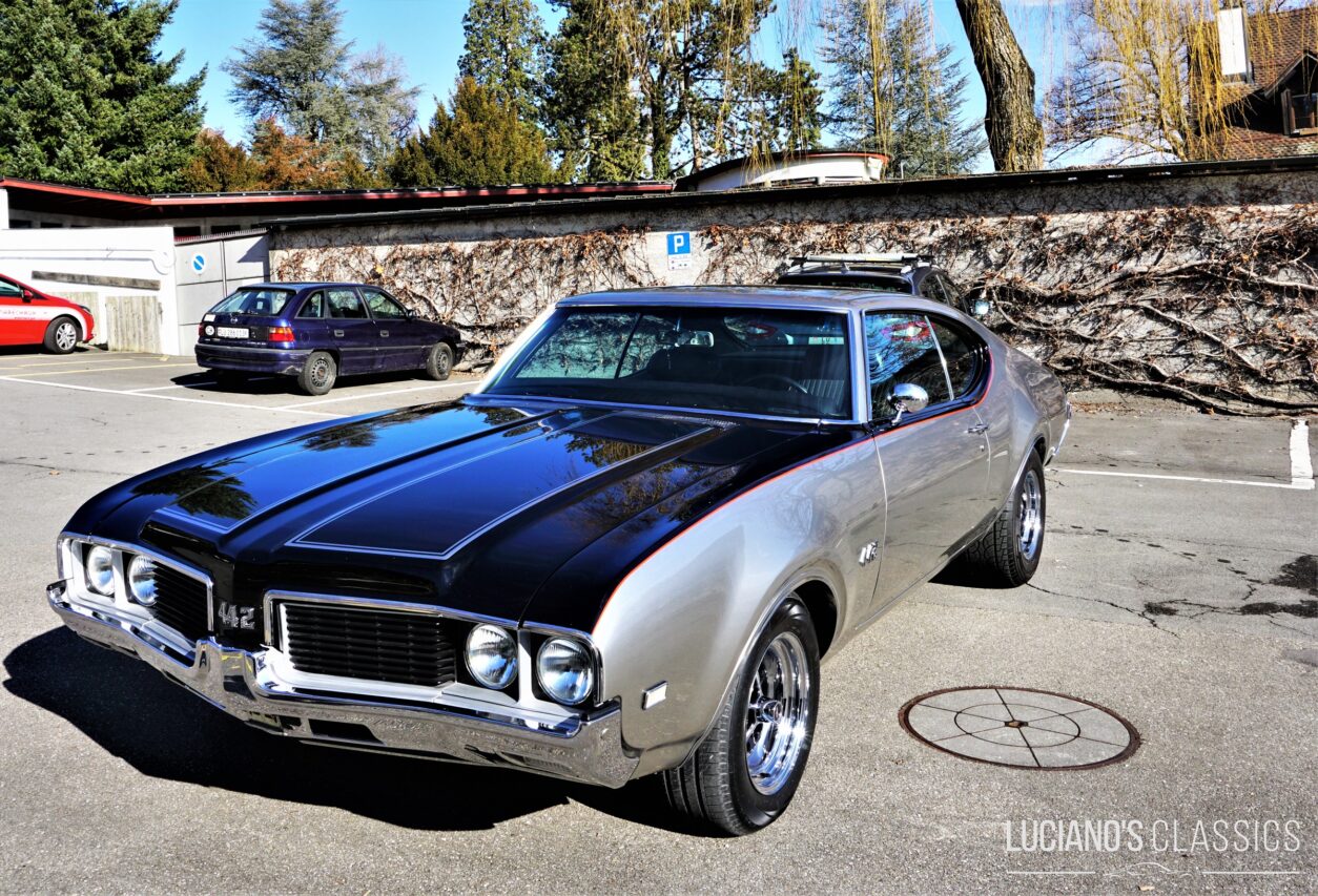 Oldsmobile 442