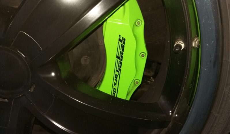 Dodge Challenger SRT 8 voll