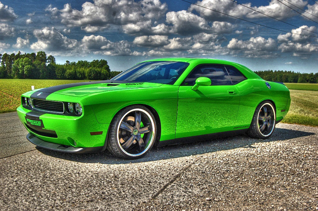 Dodge Challenger SRT 8