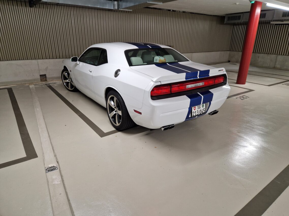 Dodge Challenger
