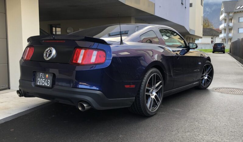 Ford Mustang voll