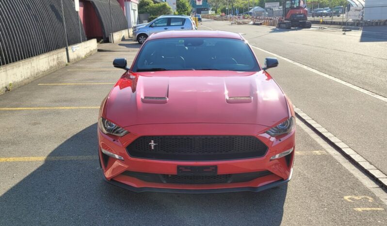 Ford Mustang voll