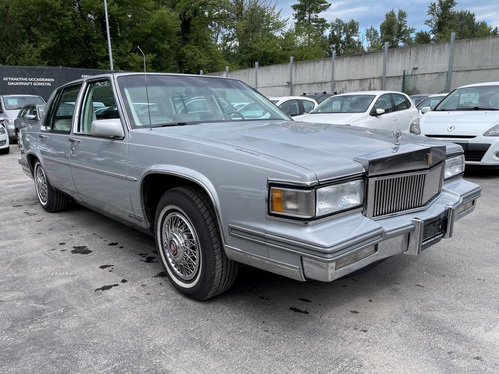 Cadillac De Ville Fleetwood