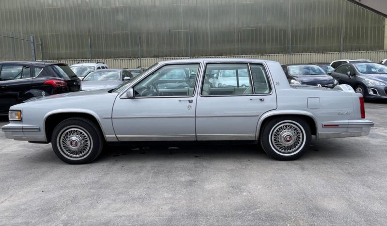Cadillac De Ville Fleetwood voll