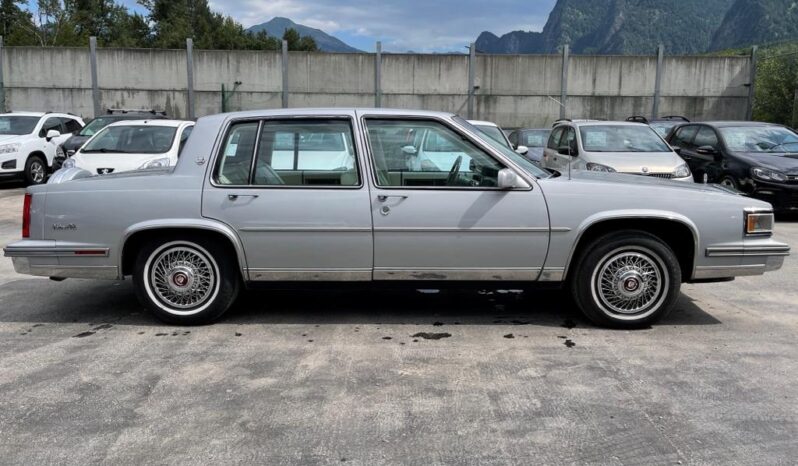 Cadillac De Ville Fleetwood voll