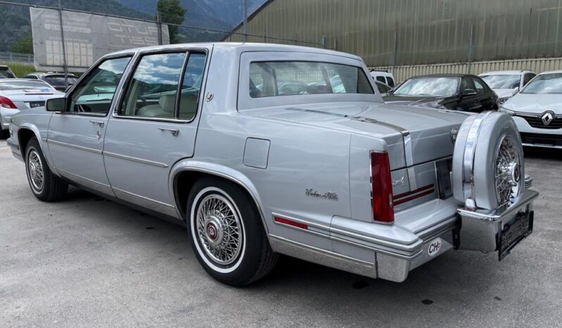 Cadillac De Ville Fleetwood voll