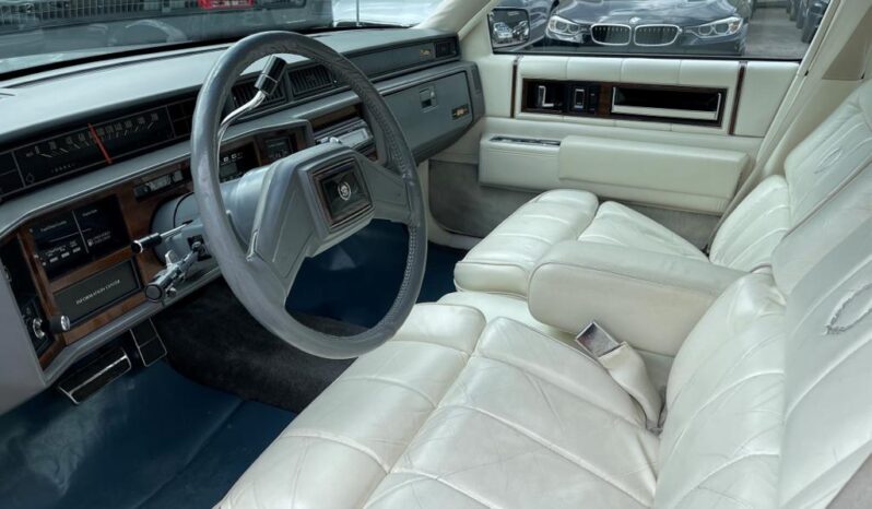 Cadillac De Ville Fleetwood voll