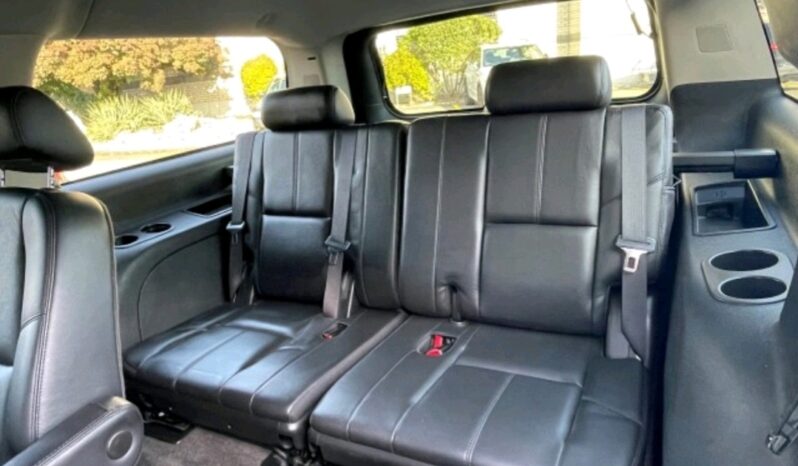 Chevrolet Suburban LT voll