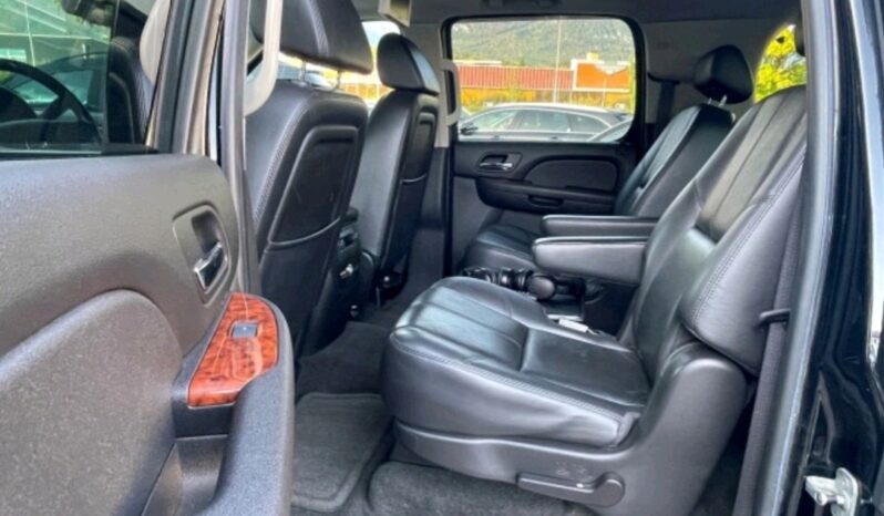 Chevrolet Suburban LT voll