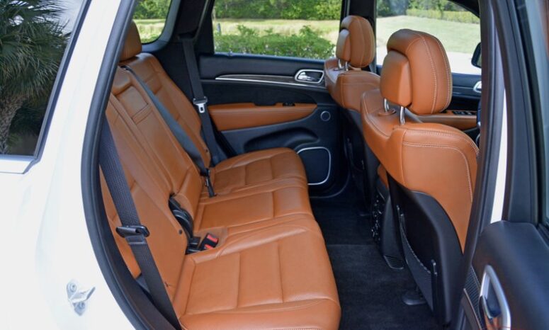 Jeep Grand Cherokee Srt voll