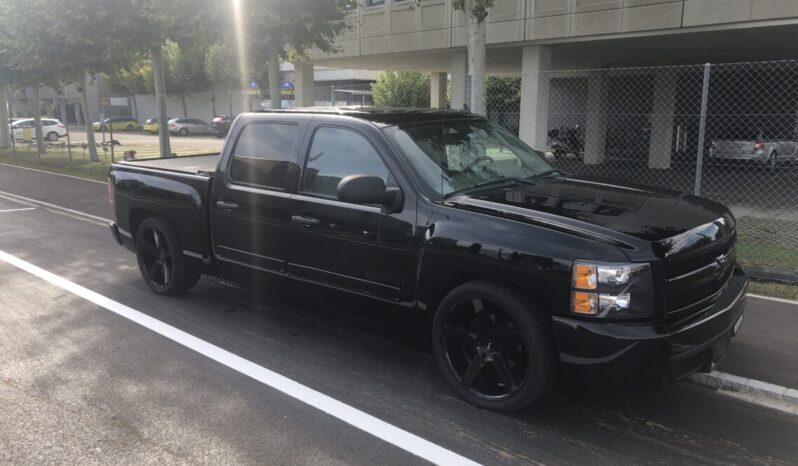 Chevrolet Silverado voll