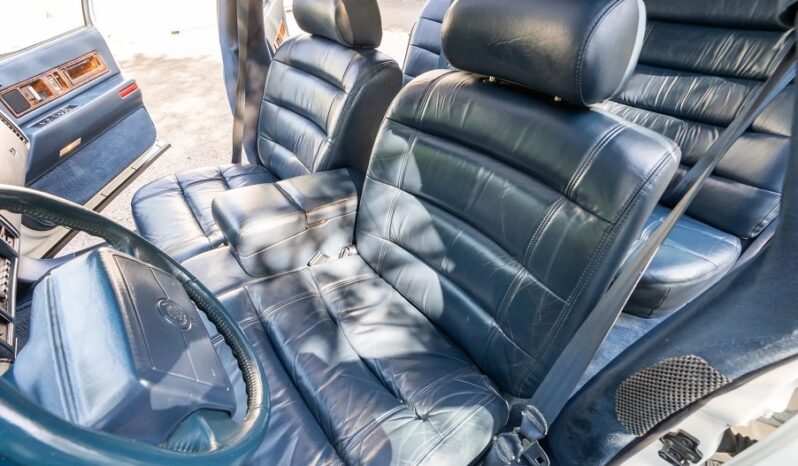 Cadillac Fleetwood voll