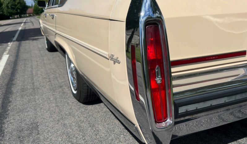 Cadillac Brougham D’elegance 5.0l V8 voll