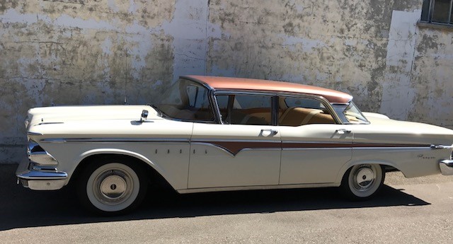Ford Edsel Sedan