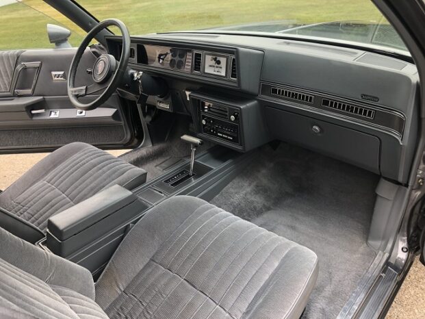 Oldsmobile Cutlass voll