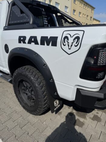 Dodge RAM 1500 voll