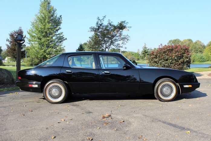 Studebaker Avanti Sedan voll