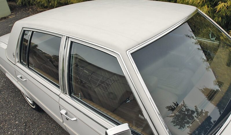 Cadillac Brougham voll