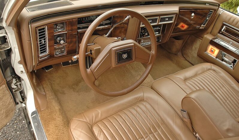 Cadillac Brougham voll