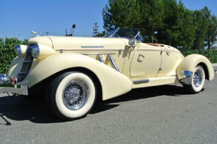 Sonstige Auburn 852 – Replica voll