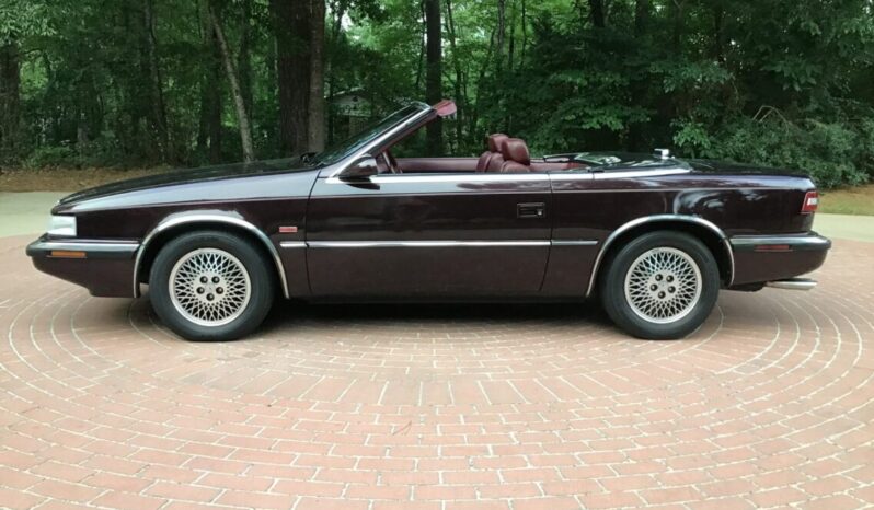 Chrysler Le Baron voll